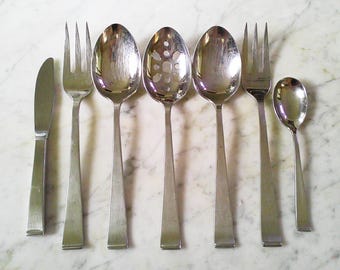 7 New Charm International Lyon 18-8 Serving Pieces Spoons, Forks & Butter Knife