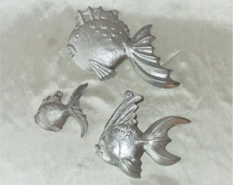 Cast Metal Fish Set 7 1/2, 5 3/4 & 3 3/4" Paintable Vintage Retro Wall Hanging