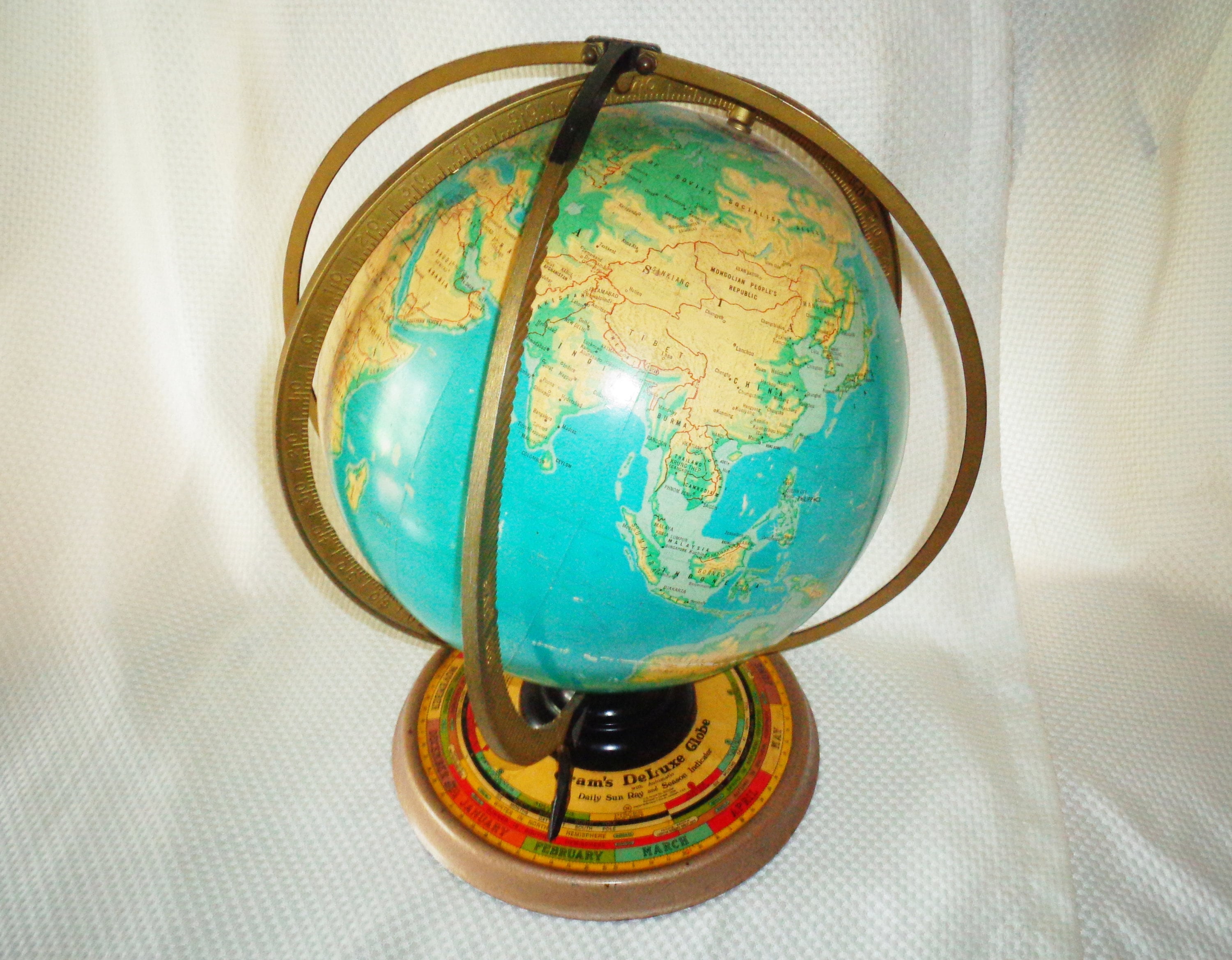 1936 Cram's Deluxe Globe W Daily Sun Ray & Season Indicator
