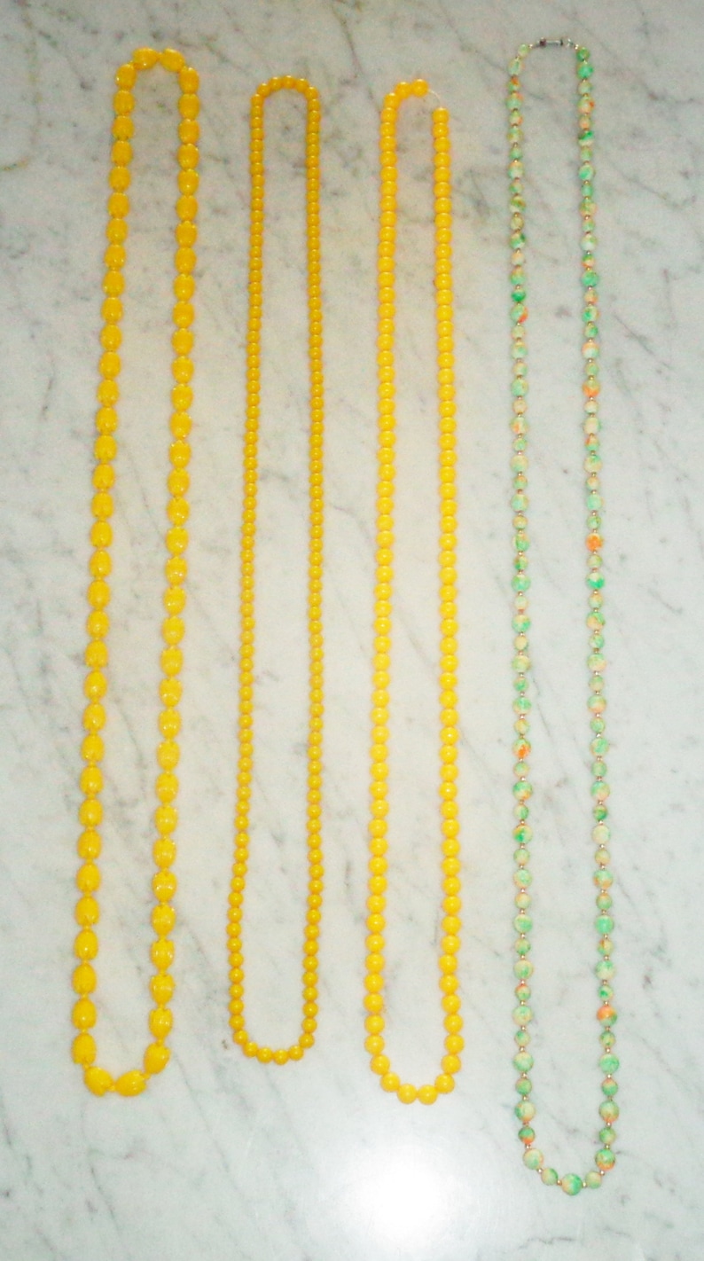 Lucite Beaded Flapper Necklaces yellow /& Multi Colored Green 44-50 inch set of 4 from the 1980s