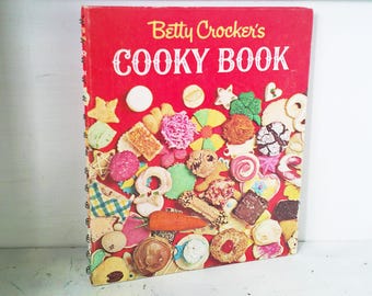 1963 Betty Crockers Cooky Book Recipe FIRST EDITION Spiral Binder Hardcover Book