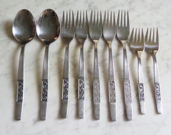 Royal Crown Derby China Traditional Imari 3 Prong Fruit Forks in