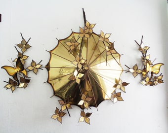 Sombrilla de mariposa floral de metal blanquecino, estilo bohemio, para colgar en la pared, arte vintage de la época Tole Jere, 1982.