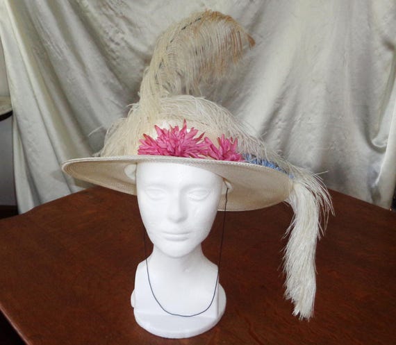 White Floral Ostrich Feather Sun Hat, Vintage MCM Womens  display picture 1