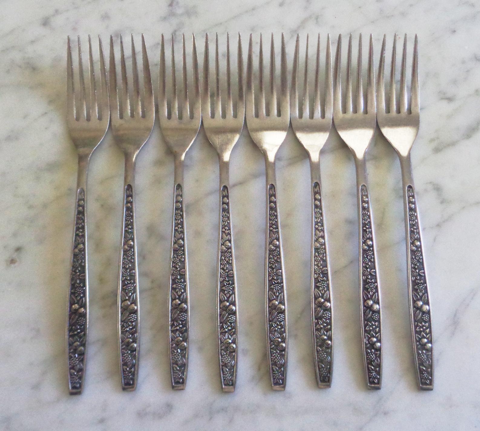 Pageant Harvest Stainless Steel Japan 7 1/4 Inch Set of 8 Dinner
