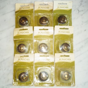 National Lock co Kolonialwagen Haus Messing Knauf Schublade Pulls ~ 1 1/4 Zoll Set von 9 Vintage