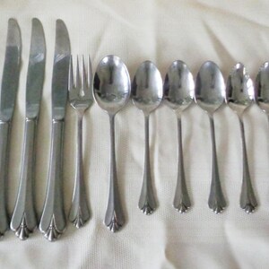 4 ROYAL FLUTE Teaspoons Oneida Community Stainless Betty Crocker