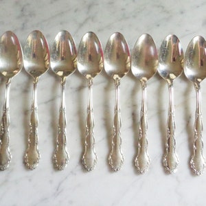 Flirtation 1881 Rogers Silver plate 6 inch Set of 8 Teaspoons