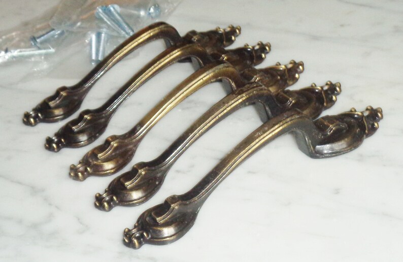 Amerock Chatsworth #737 Brass Vertical Cabinet Door Drawer Pull Handles Set of 5