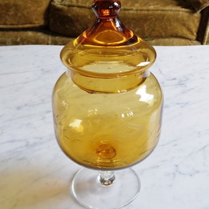 Vintage Amber Etched Covered Glass Apothecary Drug Store Display Candy Jar