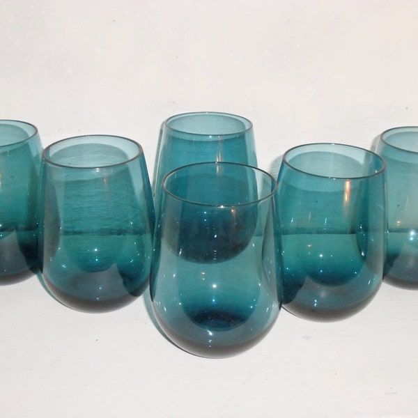 Set of 6 Beautiful 4 1/2inch tall Navy Blue Wine Sniffer Blown Glass Glasses