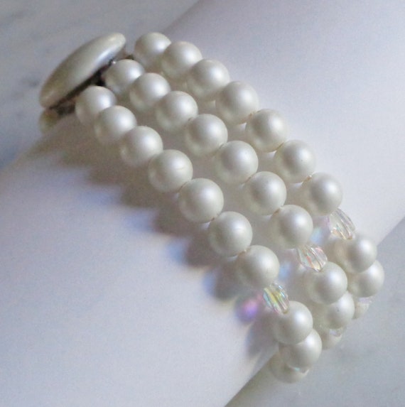 Bracelet Pearl & Iridescent Bead Vintage 3 Strand… - image 4