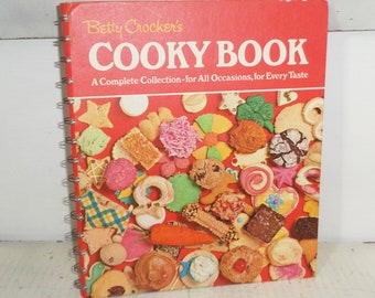 1953 Mccall's Giant Golden Make-it Book Hardcover Children's