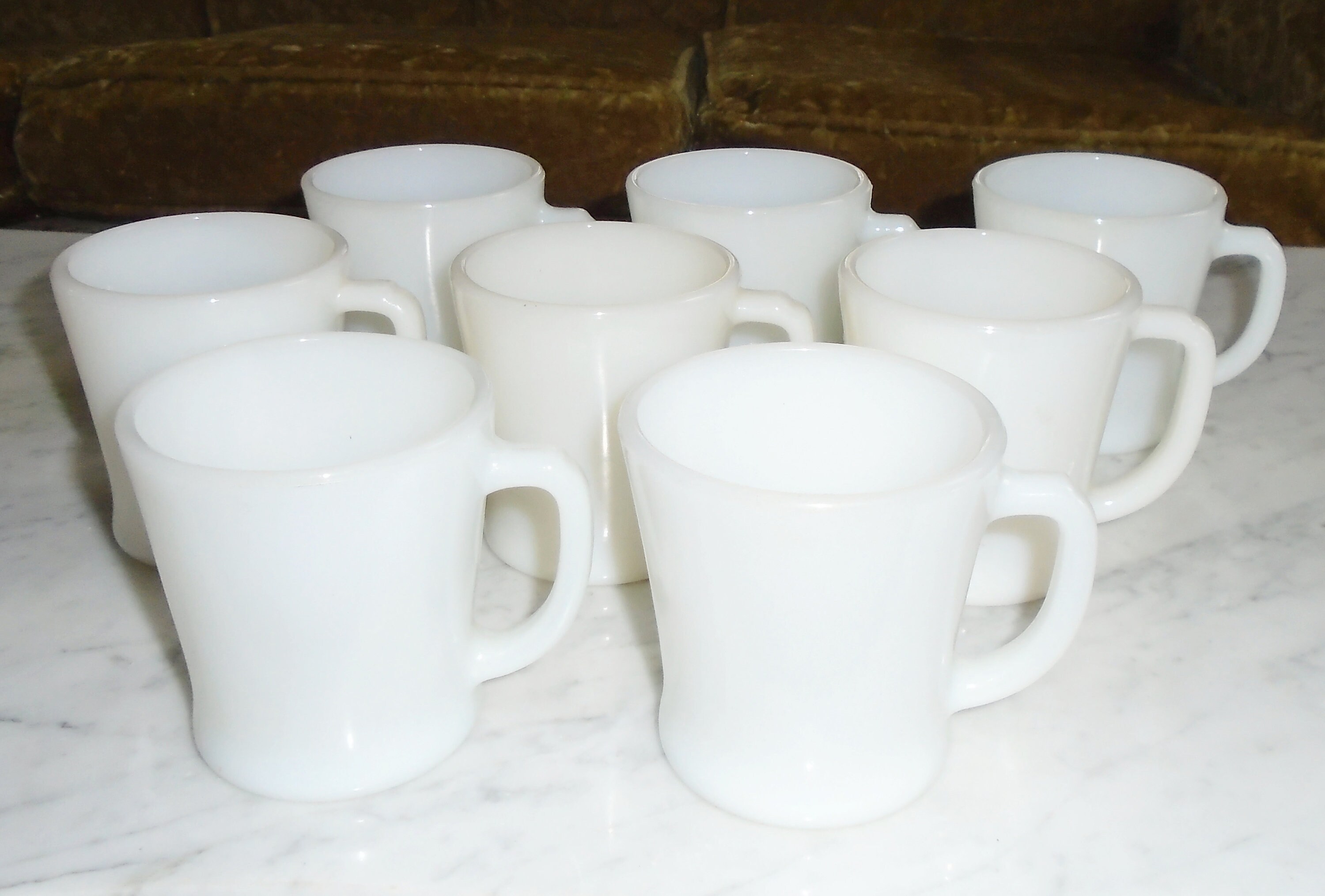 Lot of 4 Vintage White Milk Glass D-Handle Coffee Cups Mugs VGC