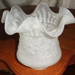 Frosted Flower Ruffled Rim Hurricane Replacement Globe Light Cover -2 1/8&quot; Fitter Rim