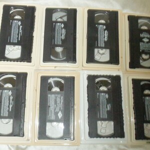 15 Disney Black Diamond The Classics Clamshell VHS Jungle Book, Aladdin, Rescuers, 101 Dalmatians, Beauty & The Beast, Fox and The Hound + image 3