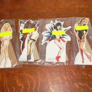 Lote de figuras de cartón de 10 a 12 pulgadas de Olivia De Berardinis Comic Images, 1993-1994