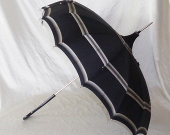 Umbrella Parasol - Vintage Metal frame with Plastic Handle ~ Black & Silver Design~ Needs Work
