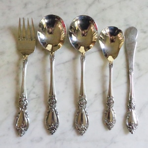 Oneida Community Stainless Plantation Butter Spreader, Salad Dessert Fork, Round Soup Spoons & Sugar Spoon