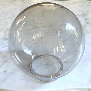 Boule de verre boule de verre couleur fumée brillant de 6 po. Globe vintage Lightolier hollywoodien régence du milieu du siècle