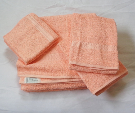 6pc Penny s Fine Quality Groovy 1970s Salmon Peach Pink Bath