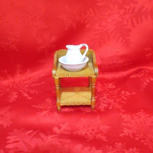 Dollhouse Mini Wash Stand, Pitcher and Bowl