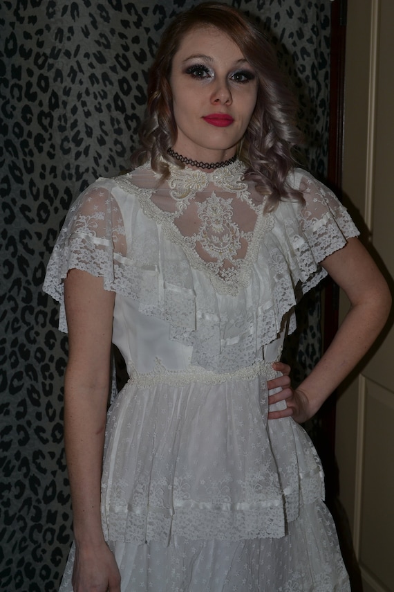 steaming tulle wedding dress