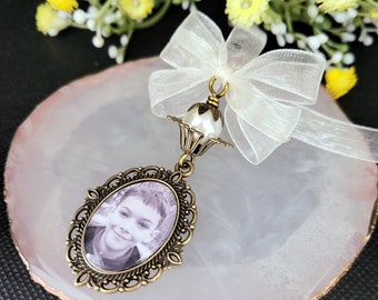 Bouquet Photo Charm, Antique Bronze Memorial Picture bridal charm, Memory Charms for wedding Photo Locket, vintage style bouquet charm