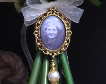 Single or Double GOLD Bridal Bouquet Photo Charm personalised with your own photo, Memorial Charm with glass pearl