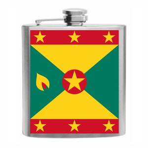 Może przedstawiać: Flaszka ze stali nierdzewnej z flagą Grenady. Projekt flagi obejmuje żółty trójkąt, czerwone obramowania z żółtymi gwiazdami i centralne czerwone koło z żółtą gwiazdą. Mały płomień jest widoczny po lewej stronie.