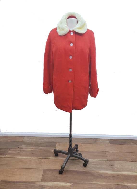 Kerrybrooke winter coat // sz s // red winter coat