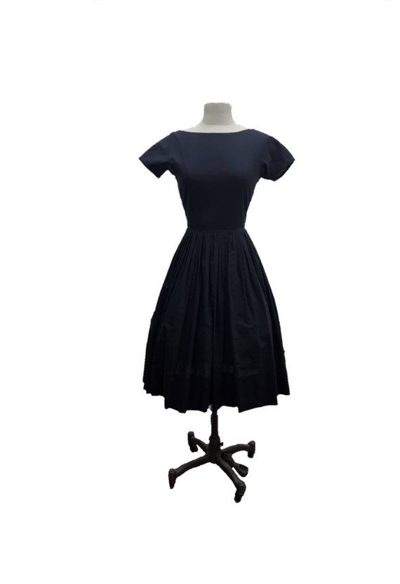 50s black fit and flare small // full skirt // vin