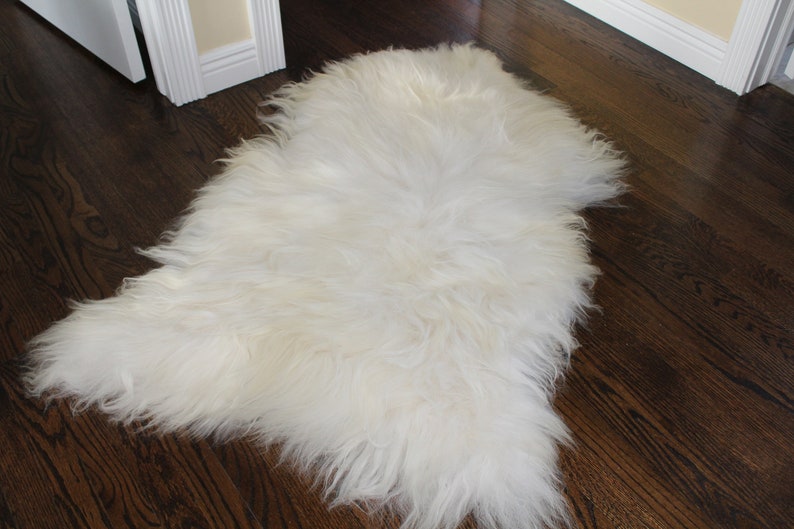 Genuine Icelandic Sheepskin Rug Throw shade of white image 7