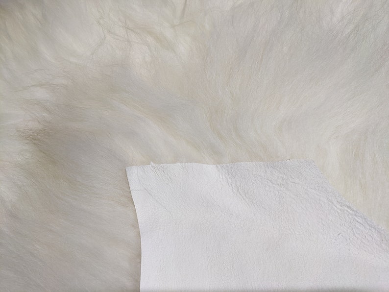 Genuine Icelandic Sheepskin Rug Throw shade of white image 6