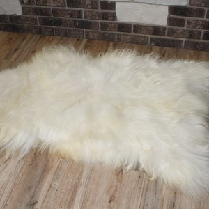 Genuine Icelandic Sheepskin Rug Throw shade of white image 8