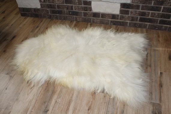 New Icelandic White Sheepskin Rug Throw Size 2x4 Feet 