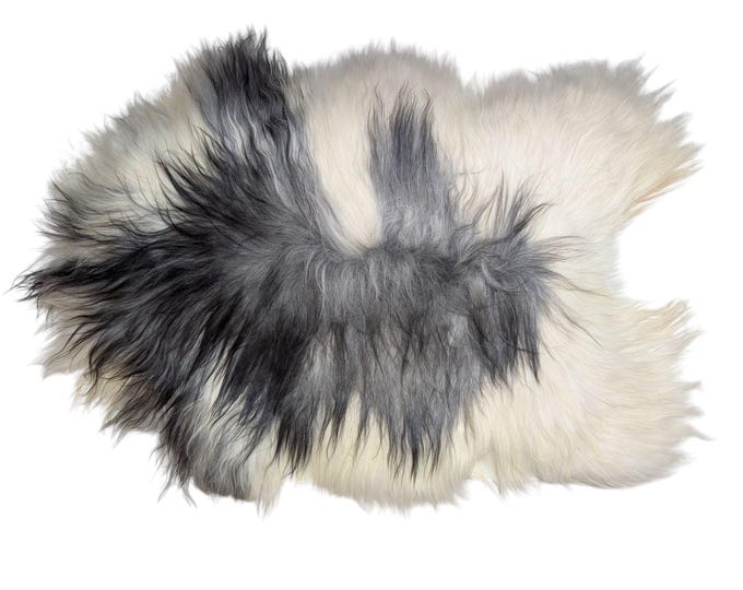 SAL 26-048 - XL Genuine Straight Icelandic Sheepskin Rug Throw