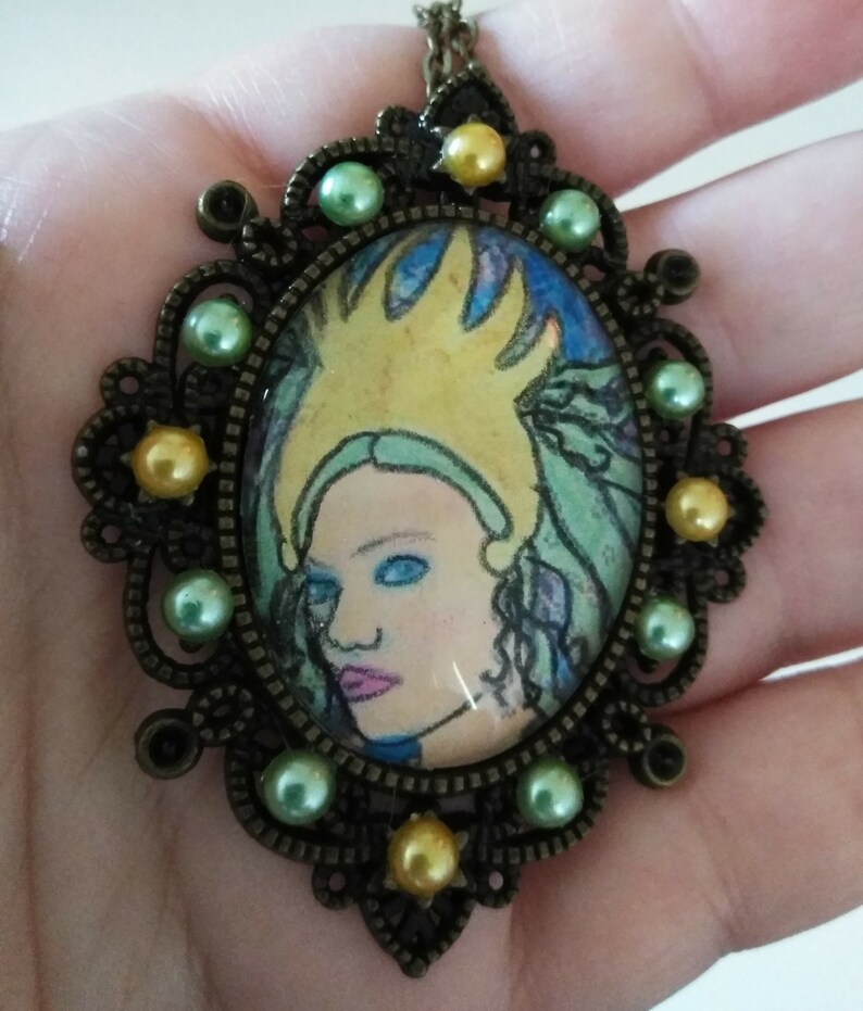 Woman in Gold Crown Art Cameo Necklace Original Art Jewelry Cameo Pendant Necklace image 3