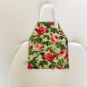 Doll Apron, Doll’s Apron, Doll Clothes, Apron for Doll, Apron for 18&quot; Doll, Apron for American Girl Doll, Chef Doll, Cooking with Doll