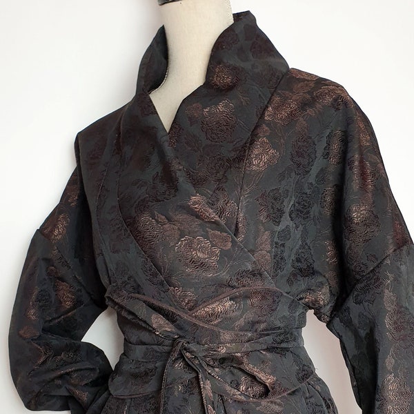 Kimono noir/bronze avec la ceinture réversible, veste casual avec poches, tissu brocart, vêtement femme, japonais, cardigan mariage