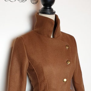 Veste retro laine camel marron steampunk, avec boutons, vêtement femme cavalière amazone, élégant style pin up vintage image 1