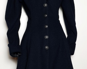 Longer coat at the back, dark blue wool steampunk style, women's jacket, Victorian, adjustable at the back with a large collar.