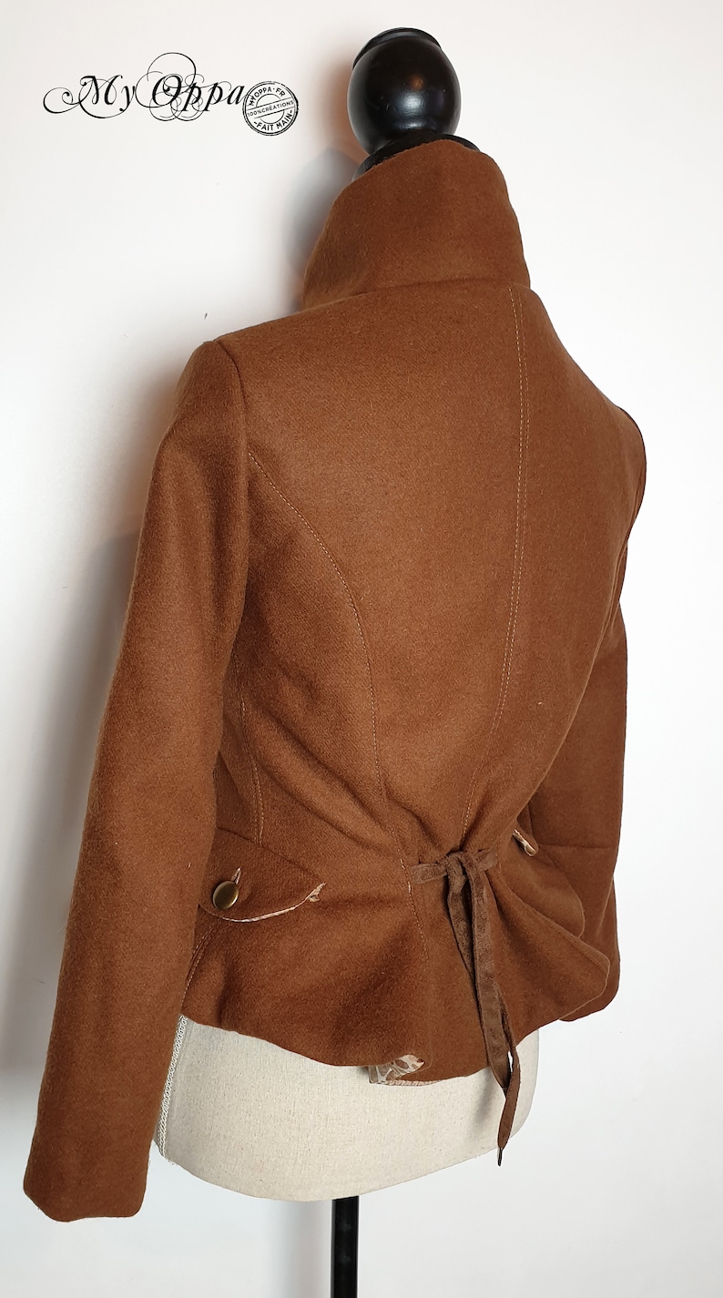 Veste retro laine camel marron steampunk, avec boutons, vêtement femme cavalière amazone, élégant style pin up vintage image 6