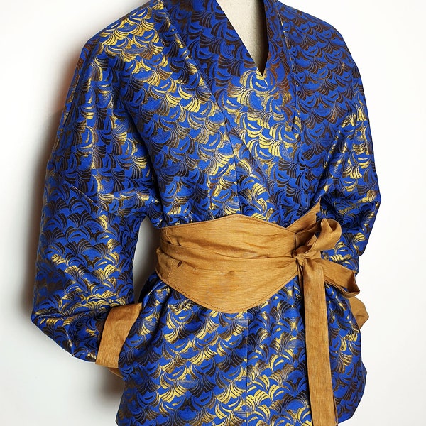 Kimono bleu doré avec sa ceinture obi, veste casual, vêtement femme élégant mariage, Haori brocart avec poches, cardigan précieux