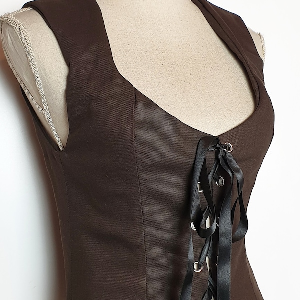 Gilet long steampunk marron coton, haut boheme avec laçage devant, élégant romantique, veste mariage cérémonie, vêtement femme gn medieval