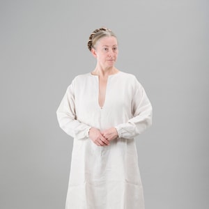 Pattern for Tudor woman&#39;s smock, nowadays called a chemise, Tudor Tailor exclusive