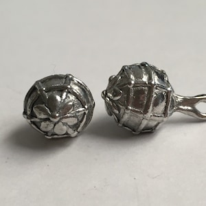 Set of 12 replica Tudor pewter Thomas Key buttons for Renaissance or Elizabethan reenactment, 1/2" (14mm), Tudor Tailor exclusive