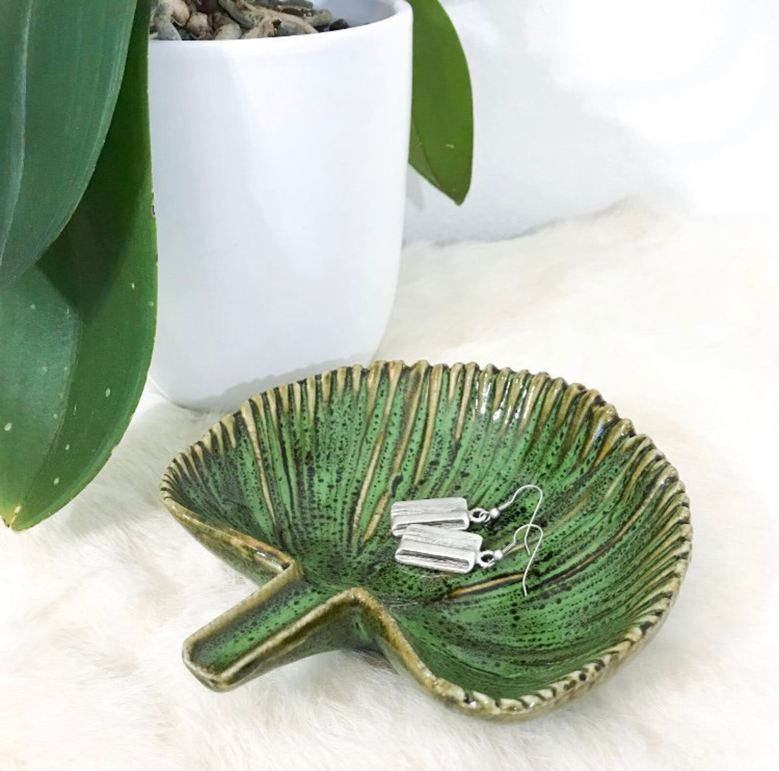 Darling Ceramic Lily Pad Jewelry Dish Tropical Lily Pad Leaf Etsy