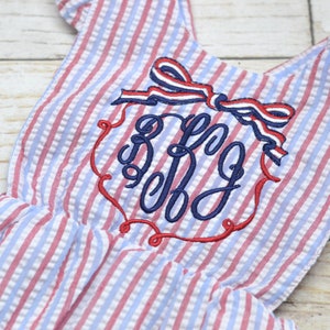 Monograma bebé niña patriótica burbuja romper, traje de cumpleaños del 4 de julio, traje patriótico de pastel smash, traje de cumpleaños rojo blanco y azul
