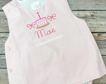 Monogrammed baby girl diaper set with bows and cake design, monogrammed birthday outfit, cake smash outfit, bloomer set